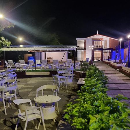 Nostravila Lonavla Exterior foto